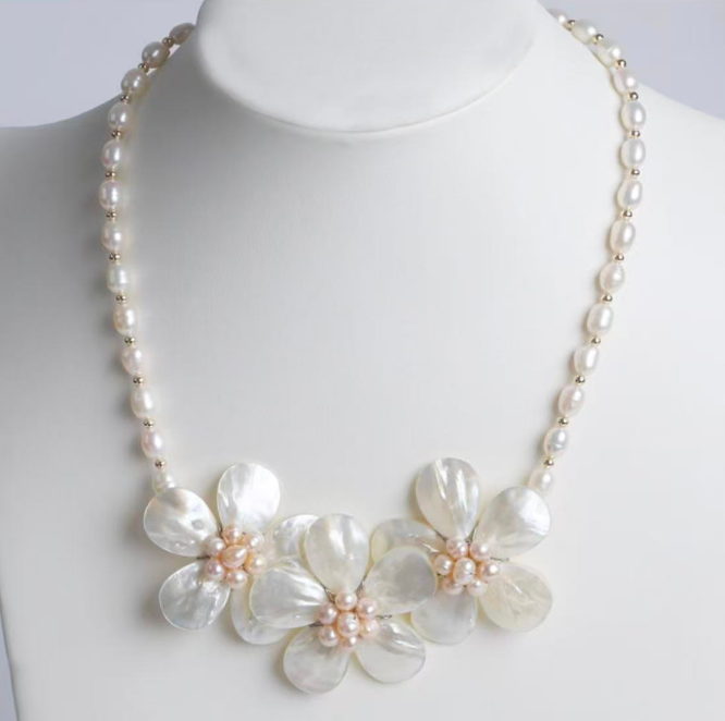 shell flower pendant necklace
