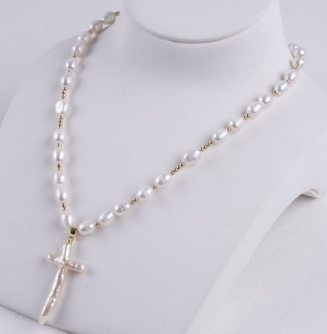 cross pearl pendant necklace